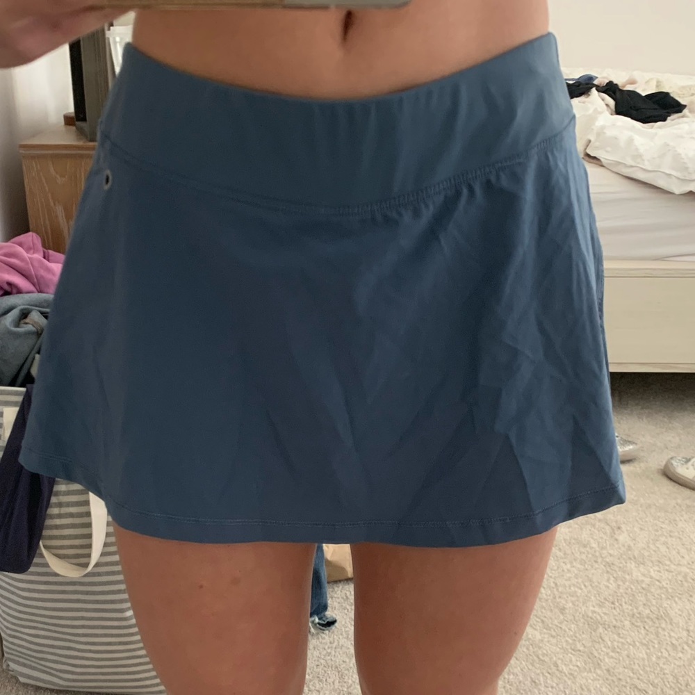 tennis skirt blue size small queeneike